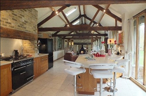 皮特朱莉豪宅內部曝光 造價千萬堪比大型會所